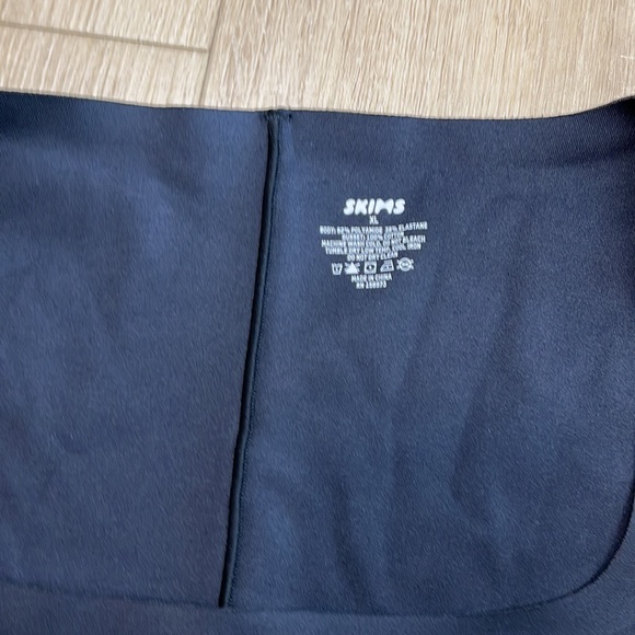 Skims Body Long-Sleeve Scoop-Neck Mini Dress, BLACK SIZE XL 1283 - Picture 6 of 7